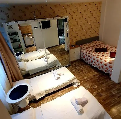 Appartement Apartament, Ultracentral, Piata Victoriei Boekarest